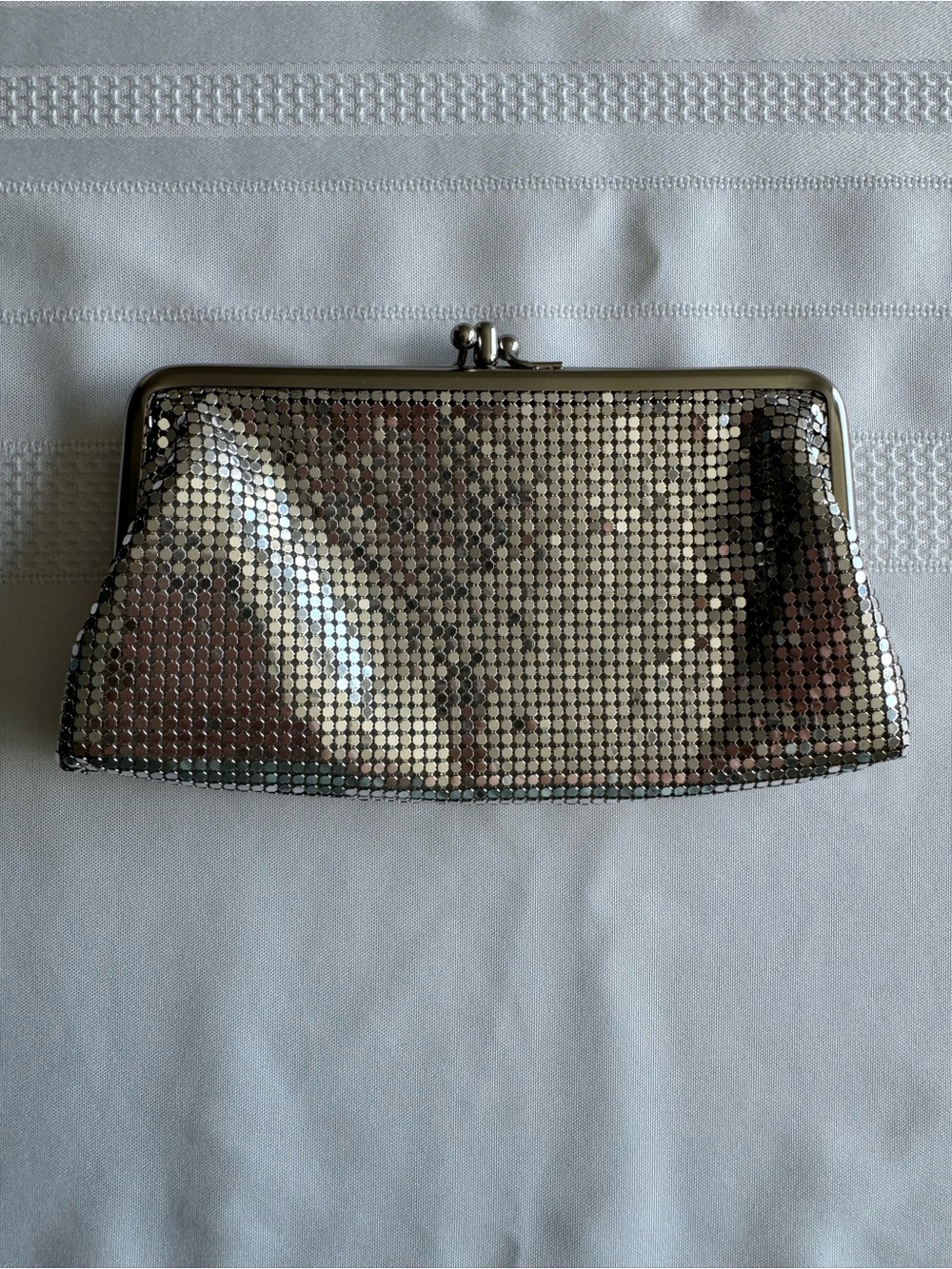 Vintage Whiting & Davis Silver Metal Mesh Double Kisslock Clutch Bag USA